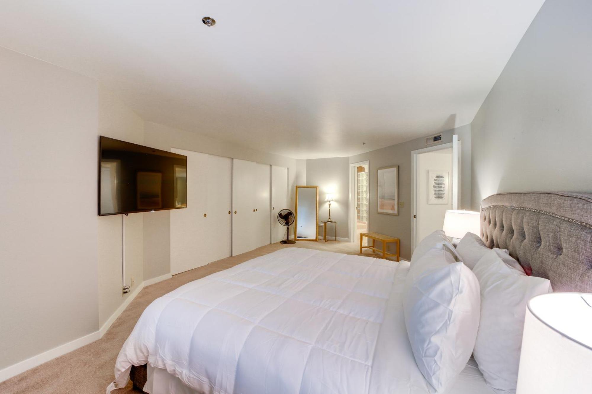 Beautiful Condo With Balcony On Lake Chelan! Zewnętrze zdjęcie